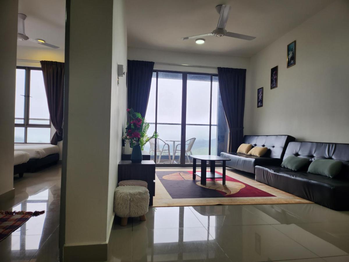 Relax Bear Homestay Tanah Rata Buitenkant foto
