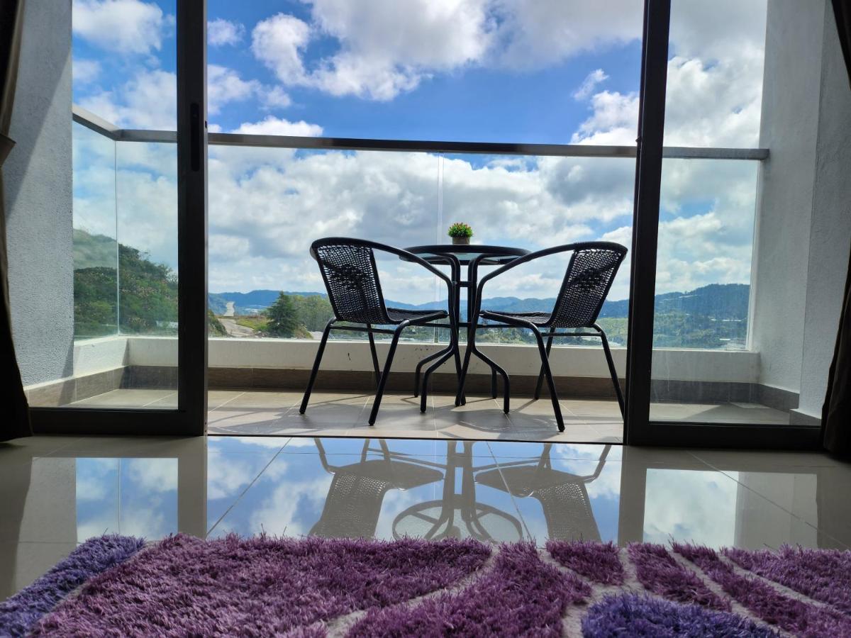 Relax Bear Homestay Tanah Rata Buitenkant foto