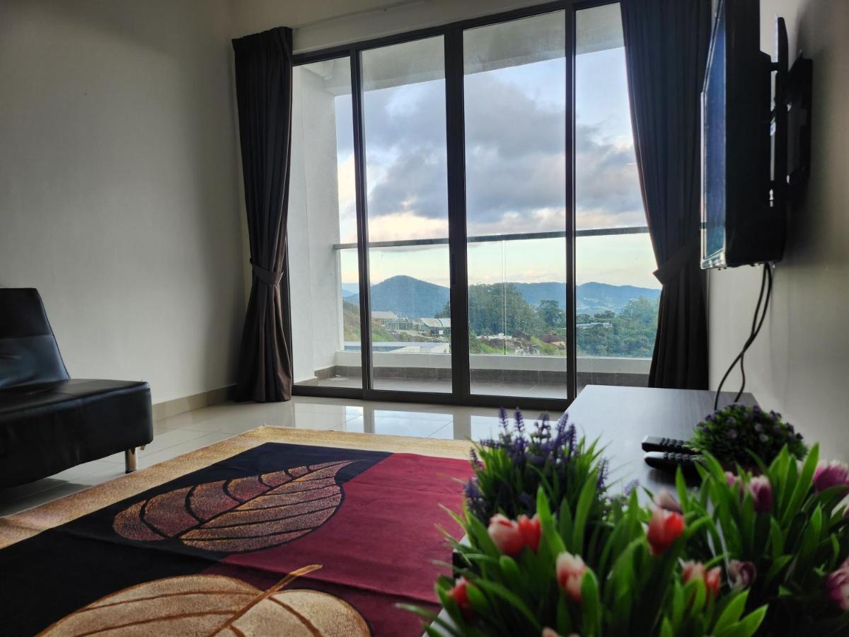 Relax Bear Homestay Tanah Rata Buitenkant foto