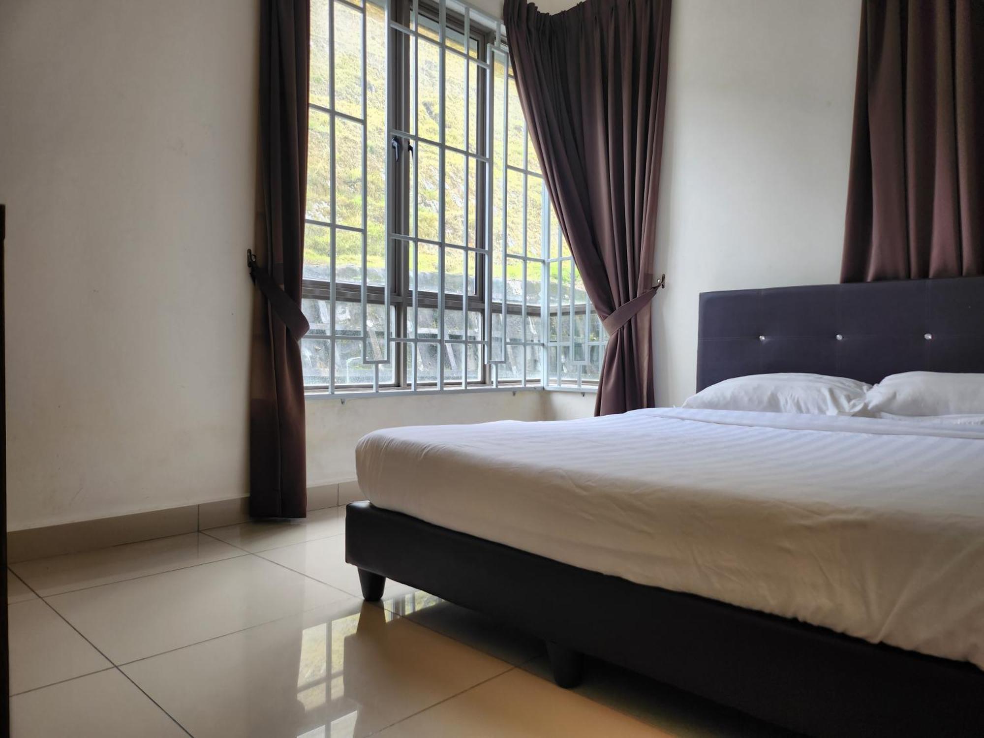 Relax Bear Homestay Tanah Rata Buitenkant foto