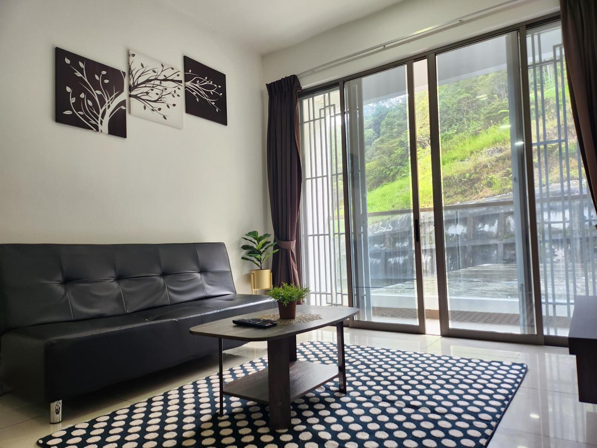 Relax Bear Homestay Tanah Rata Buitenkant foto